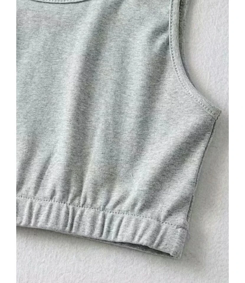 2-piece Sports Grey Outfit Tank Top & Rolled Hem Shorts 3 2-piece Sports Grey Outfit Tank Top & Rolled Hem Shorts - Image 3